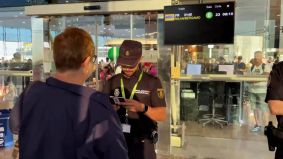 Los turistas italianos, obligados a pasar el control de fronteras en España