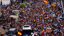 Multitudinaria manifestación en Ceuta contra el Gobierno por su inacción: ¡Basta ya!