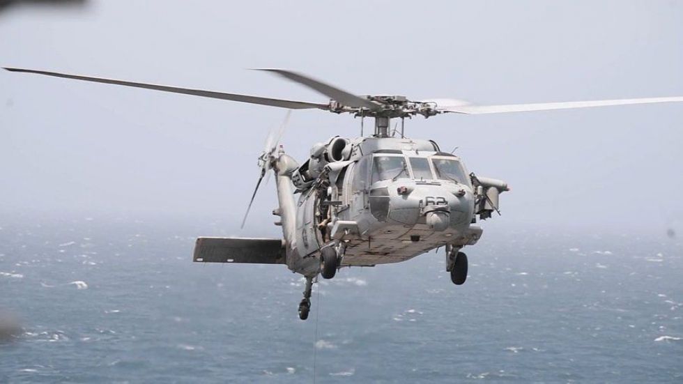 EEUU dispara a un carguero panameño en el golfo de Omán