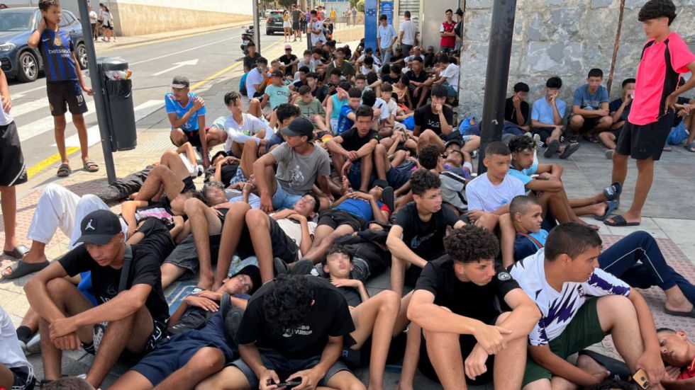 Detenidos por agresión sexual tres invasores marroquíes que asaltaron Ceuta el 30 de julio