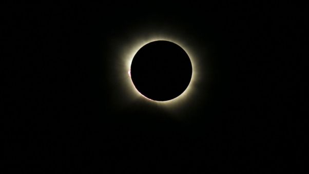 Primer eclipse total de sol visible en la península desde hace 114 años.