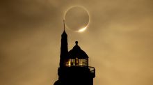 Galería | Las mejores imágenes del histórico eclipse que ha oscurecido la península