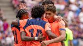 El Barcelona toma Basilea en el estreno goleador de Adeyemi