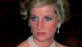 Charles Spencer publica un libro sobre la vida de su hermana, Diana de Gales