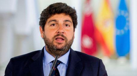Miras denuncia 'falta de control' ante la llegada de pateras 'organizadas' a Murcia
