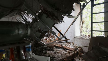 Rusia ataca con misiles y drones almacenes de alimentos e infraestructuras energéticas en Odesa