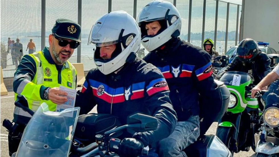 Nuevas normas para motoristas: prohibidas las chanclas y obligatorios los guantes también en verano