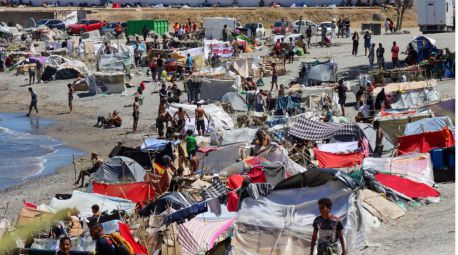 El Gobierno prevé el realojo de los inmigrantes 'en dos o tres semanas'