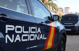 Muere un hombre apuñalado por una mujer en un bar de Valencia