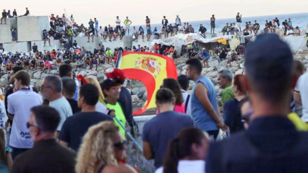Los socialistas critican el uso 'partidista' que ha hecho el PP, pese a que están convocadas por la federación de municipios.