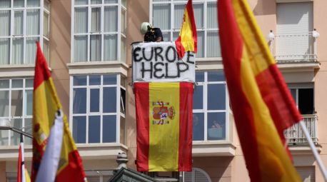 Decenas de ceutíes protestan en la calle contra espacios de acogida para inmigrantes cerca de viviendas
 