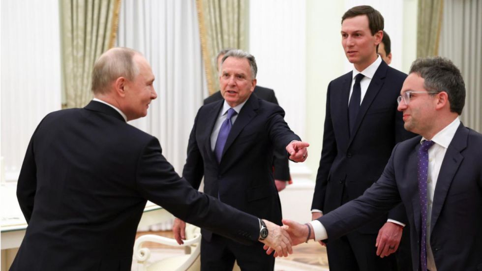 Trump envía a sus emisarios a Rusia y Ucrania para retomar las conversaciones