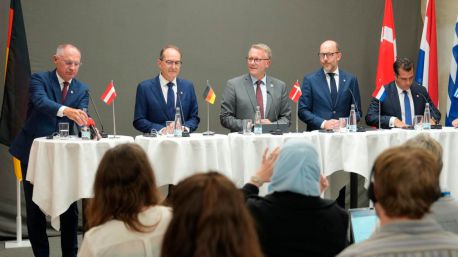 Cinco países europeos acuerdan crear un centro de retorno de inmigrantes ilegales fuera de la UE en enero