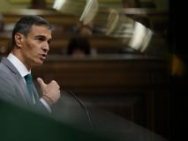 Sánchez se estrella en el Congreso: hasta sus socios le critican por 'pusilánime y traidor' al exculpar a Marruecos