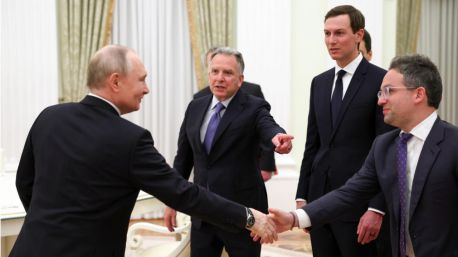 Trump envía a sus emisarios a Rusia y Ucrania para retomar las conversaciones