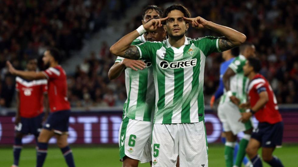 Liga de Campeones. El Betis conquista Lille en su vuelta a la 'Champions'