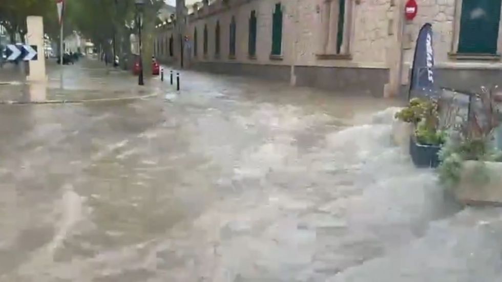 Muere una mujer de 63 años ahogada durante las fuertes lluvias en Mallorca
 