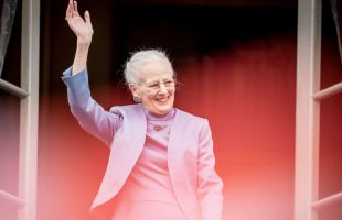 La reina Margarita de Dinamarca recibe el alta