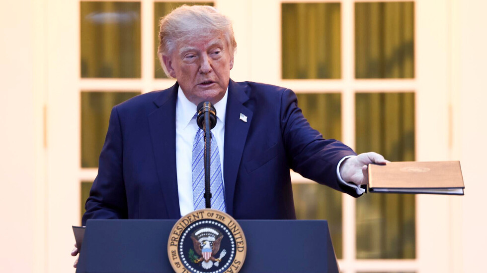 Trump veta de la Casa Blanca a CNN, MSNOW y Politico, a los que acusa de 'noticias falsas'