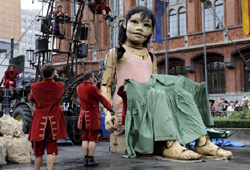 Marionetas para el Da de la Unidad Alemana