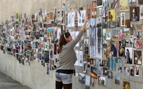 Fotos ciudadanas en las paredes barcelonesas