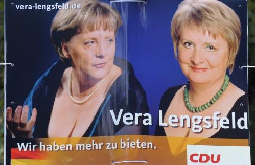 Merkel "tiene ms que ofrecer" para las elecciones generales