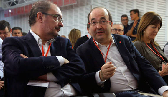 Díaz y otros críticos apoyan la consulta propuesta por Sánchez