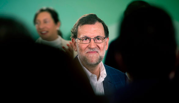 Rajoy vuelve a dar paso a Sánchez para la investidura