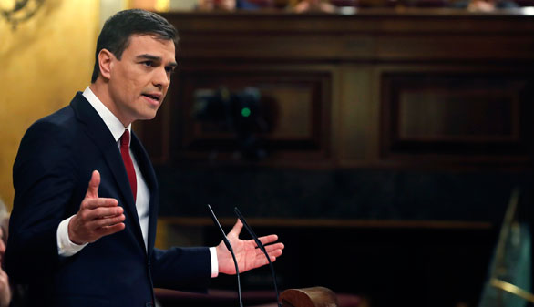 Sánchez centra su discurso en atacar a Rajoy para captar a la extrema izquierda