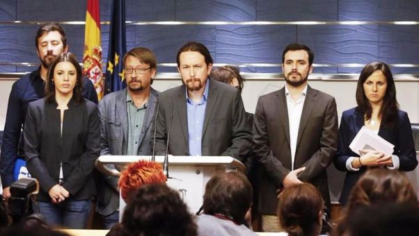 Ante la 'grave situación institucional', Unidos Podemos abrirá una ronda de encuentros con el resto de partidos.