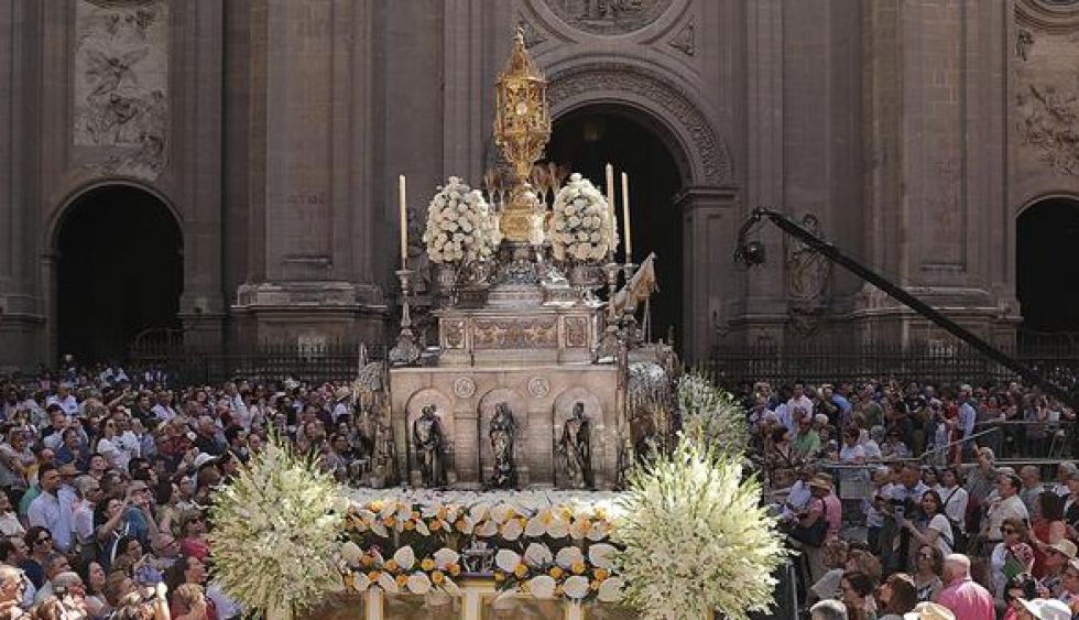 Se celebra la fiesta del Corpus Christi. Por Rafael Ortega