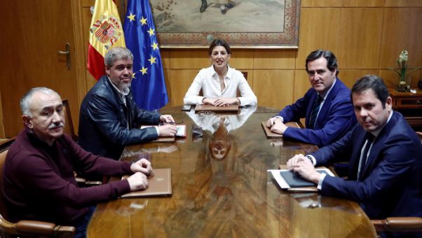 El incremento supone 50 euros ms de los 900 fijados para 2019, pero 50 menos de los que esperaban en Podemos.