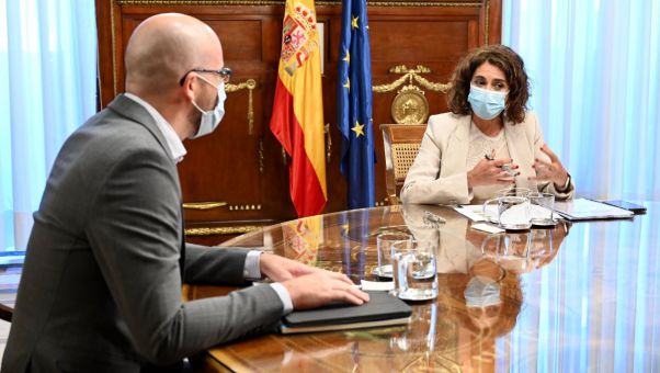 El PSOE quiere unas cuentas pactadas con la formación de Iglesias para que permita después la negociación con Arrimadas.
