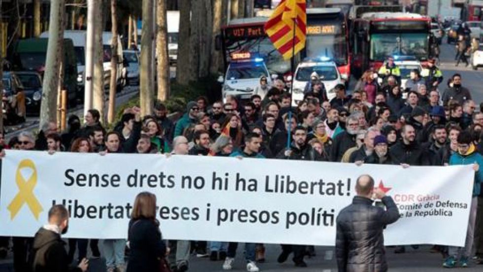 Consenso y Regeneración, al servicio de las asociaciones civiles constitucionalistas.